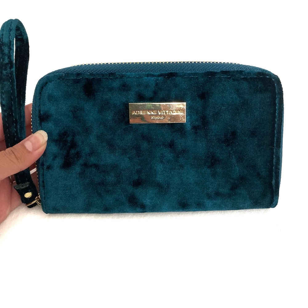 Adrienne Vittadini Velvet Wristlet